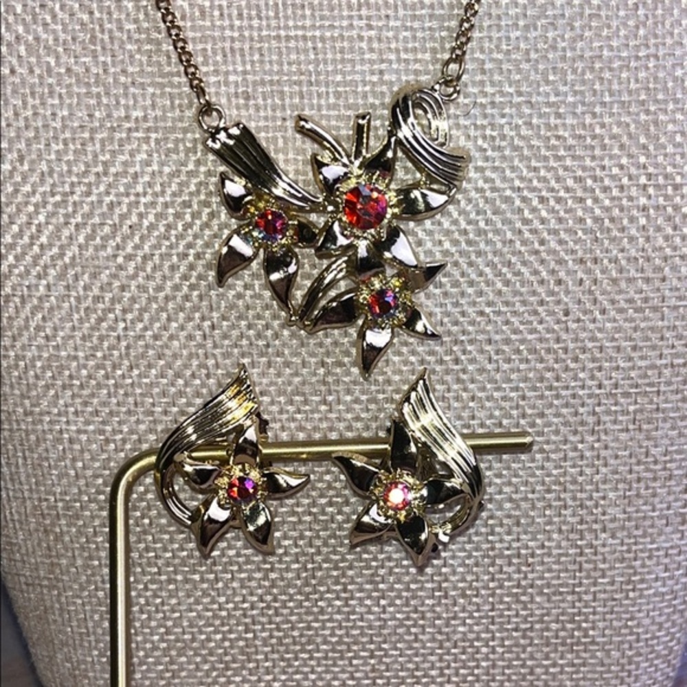 1950's Gold and Aurora Borealis Necklace & Matching Clip on Earrings